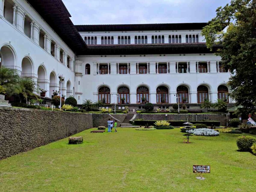 Pintu Masuk Museum Gedung Sate Homecare24