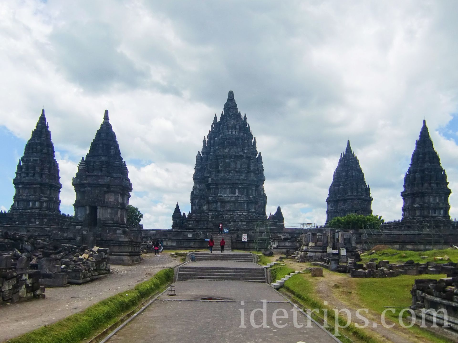 Deskripsi wisata candi prambanan