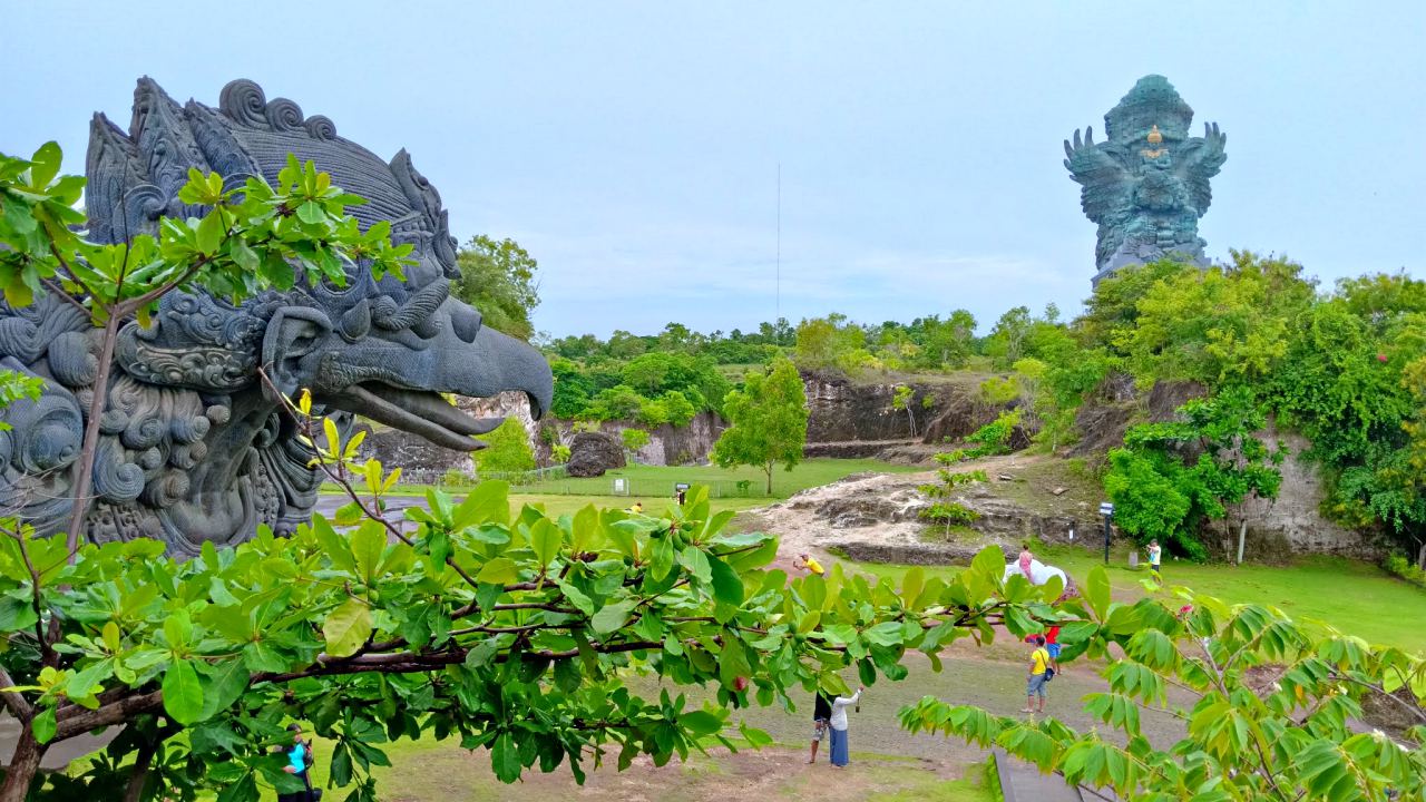 Garuda Statue GWK