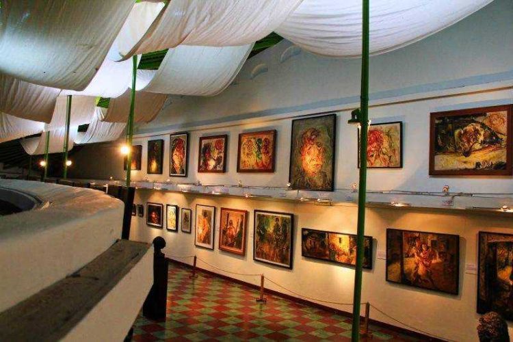 Museum Affandi Yogyakarta: Tiket, Aktivitas & Koleksi ...