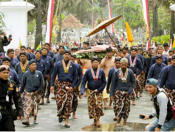 Yogyakarta Palace The Royal Servants