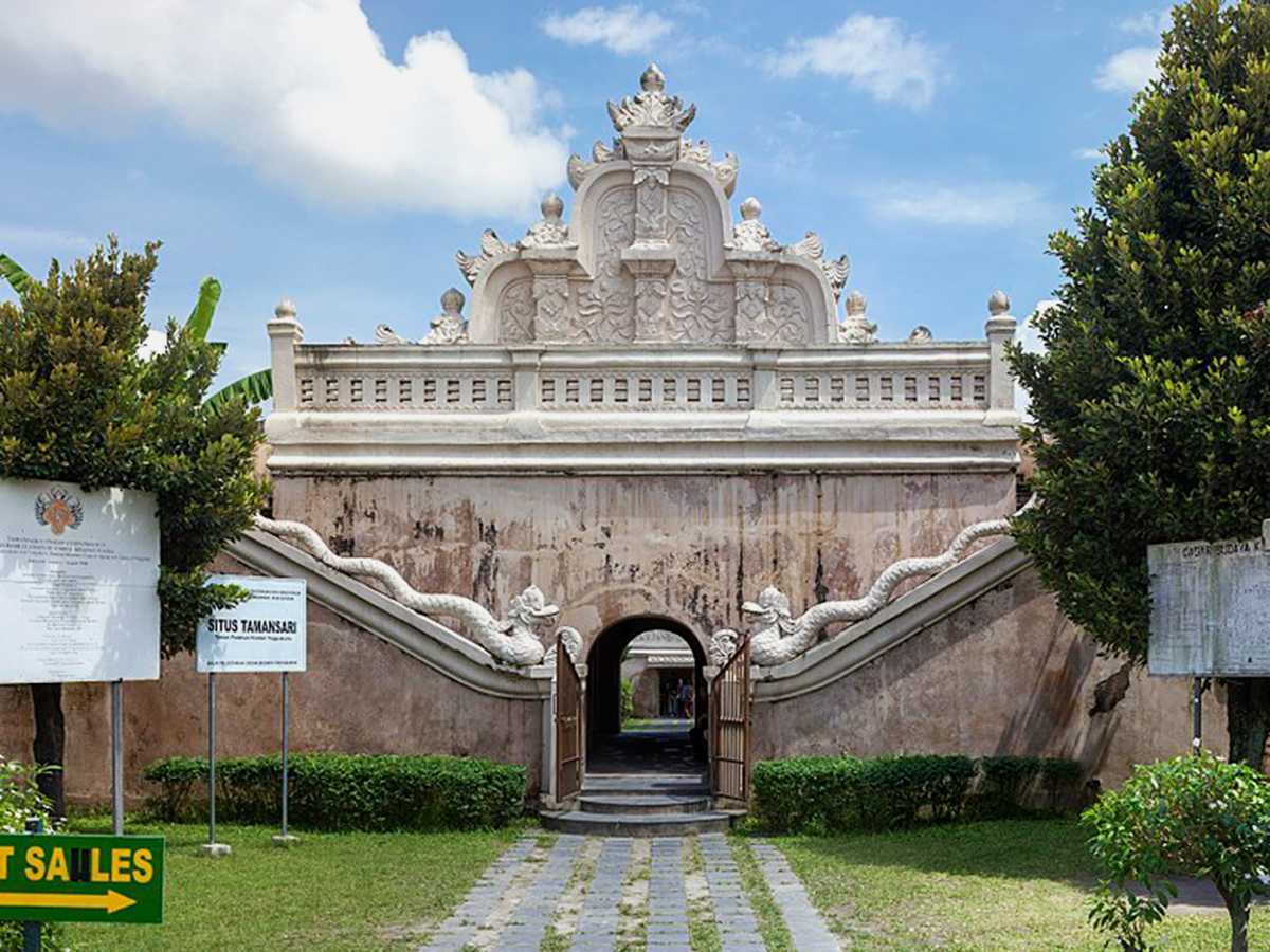 Taman Sari Yogyakarta Entrance Fee Attraction Idetrips