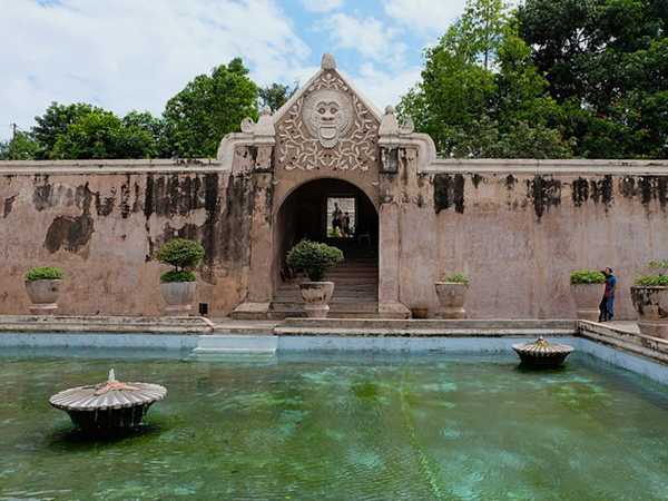 Taman Sari Yogyakarta Entrance Fee Attraction Idetrips