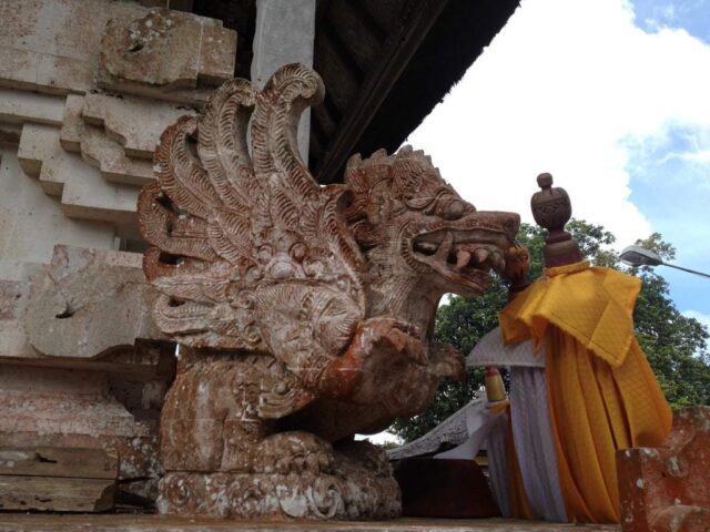 Hindu Creature Statue in Penataran Agung Lempuyang Temple. Img : Flickr Pablo Marx