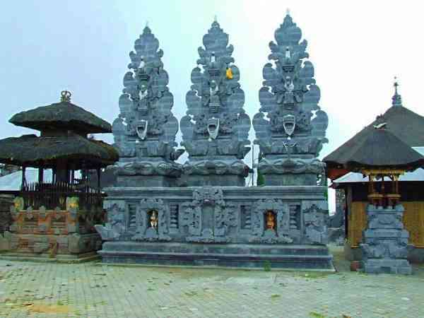 New Shrine in Ulun Danu Batur