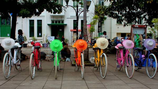 Bike Rent To Explore Every Corner in Jakarta Old Town