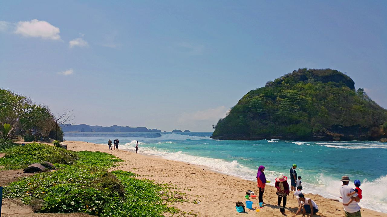 goa cina beach prohibited to swim