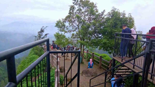 Keraton Cliff Bandung Activities & Entrance Fee - IdeTrips