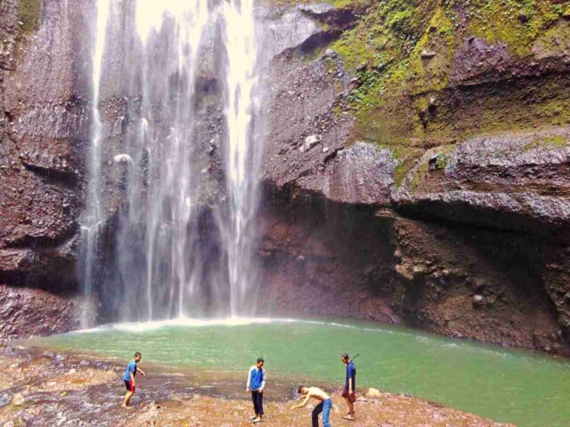 madakaripura waterfall 