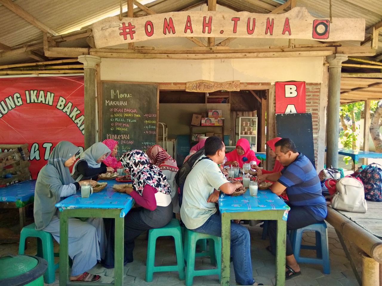 seafood restaurant in goa cina beach