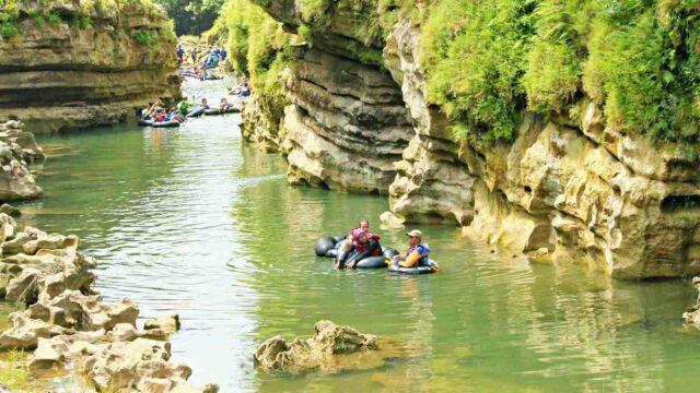 cave tubing