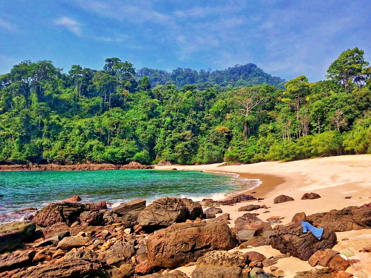 teluk hijau beach