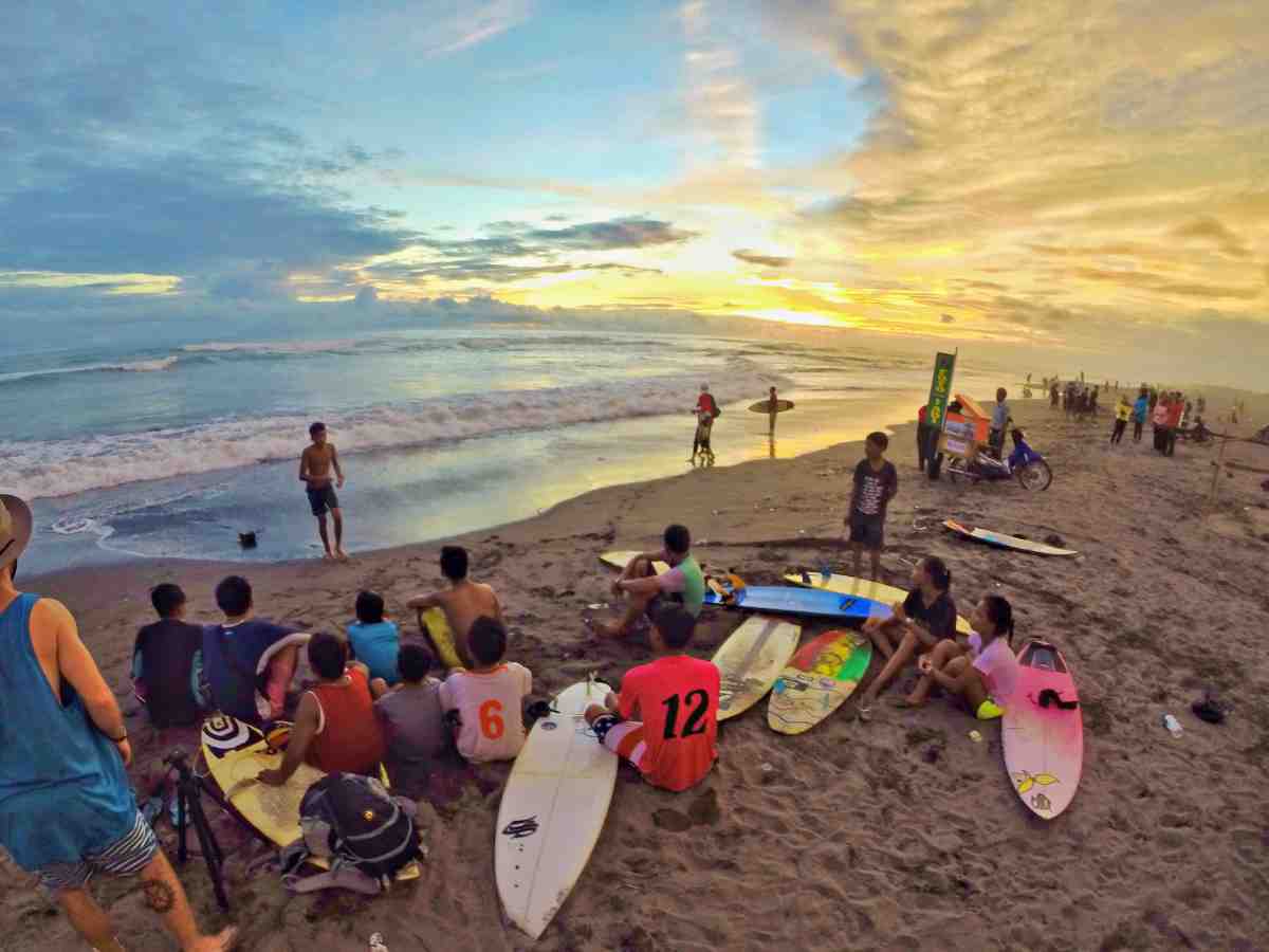 parangtritis surfer