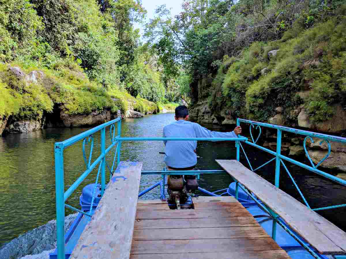 cruising to get to sri gethuk waterfall