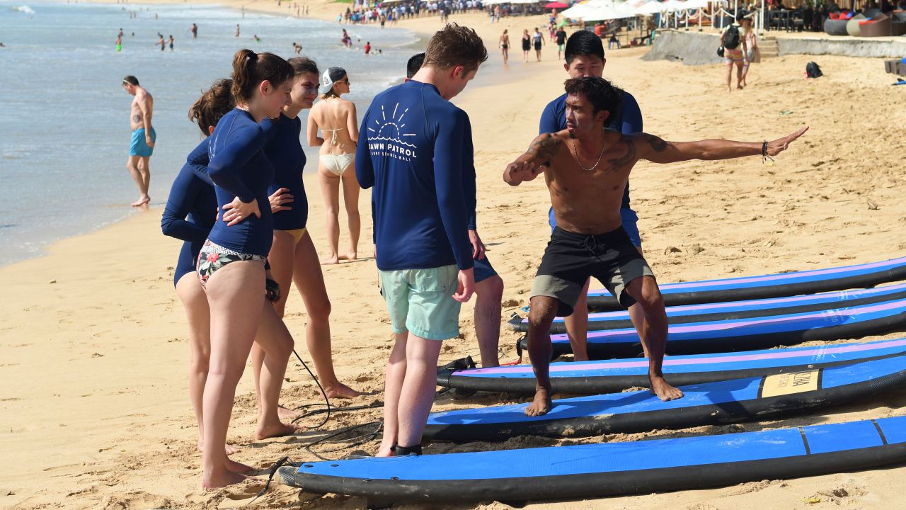 Surfing lesson