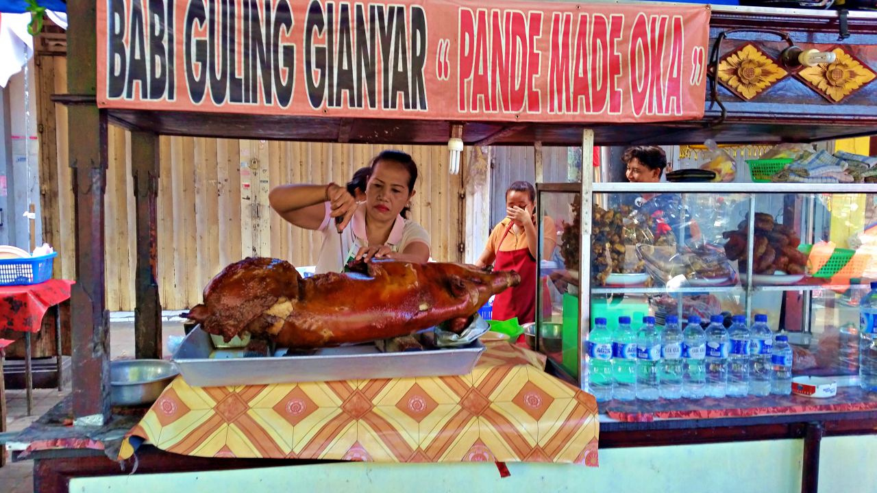 one of pig suckling stall in gianyar night market 