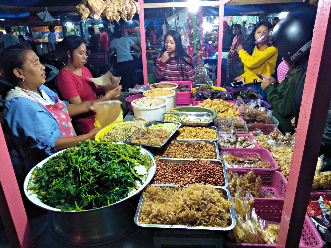 gado-gado in sanyan night market