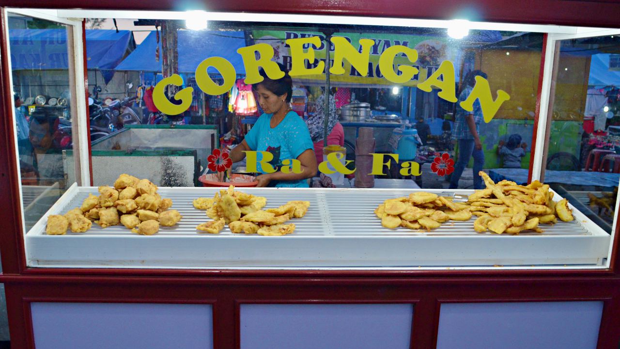 gorengan stall