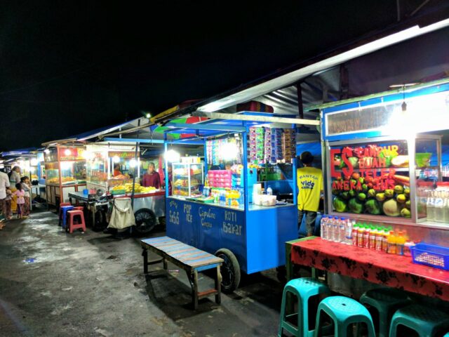 Ubud Night Market, Street Food & Locals Spot - IdeTrips