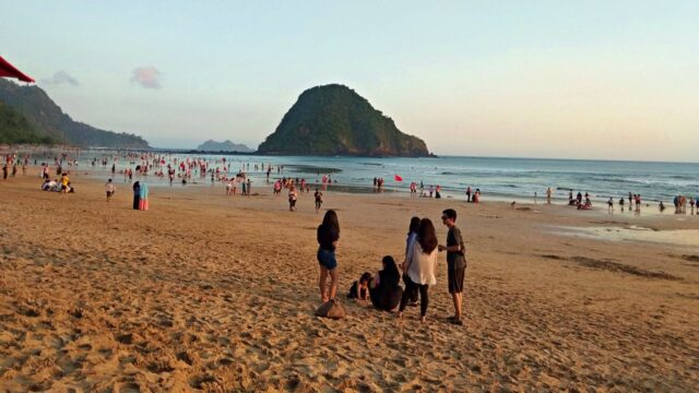 red island beach banyuwangi