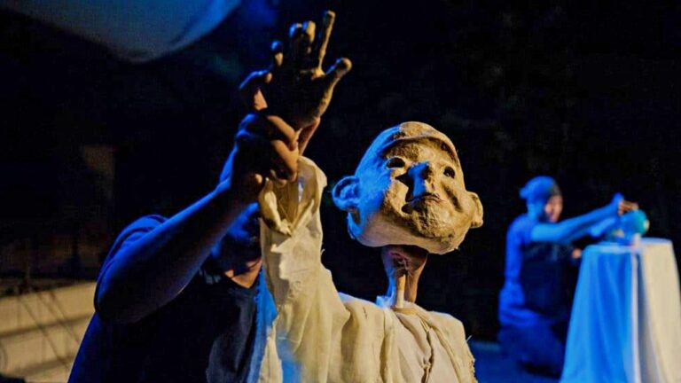 Puppet show performance Ubud Writers Festival