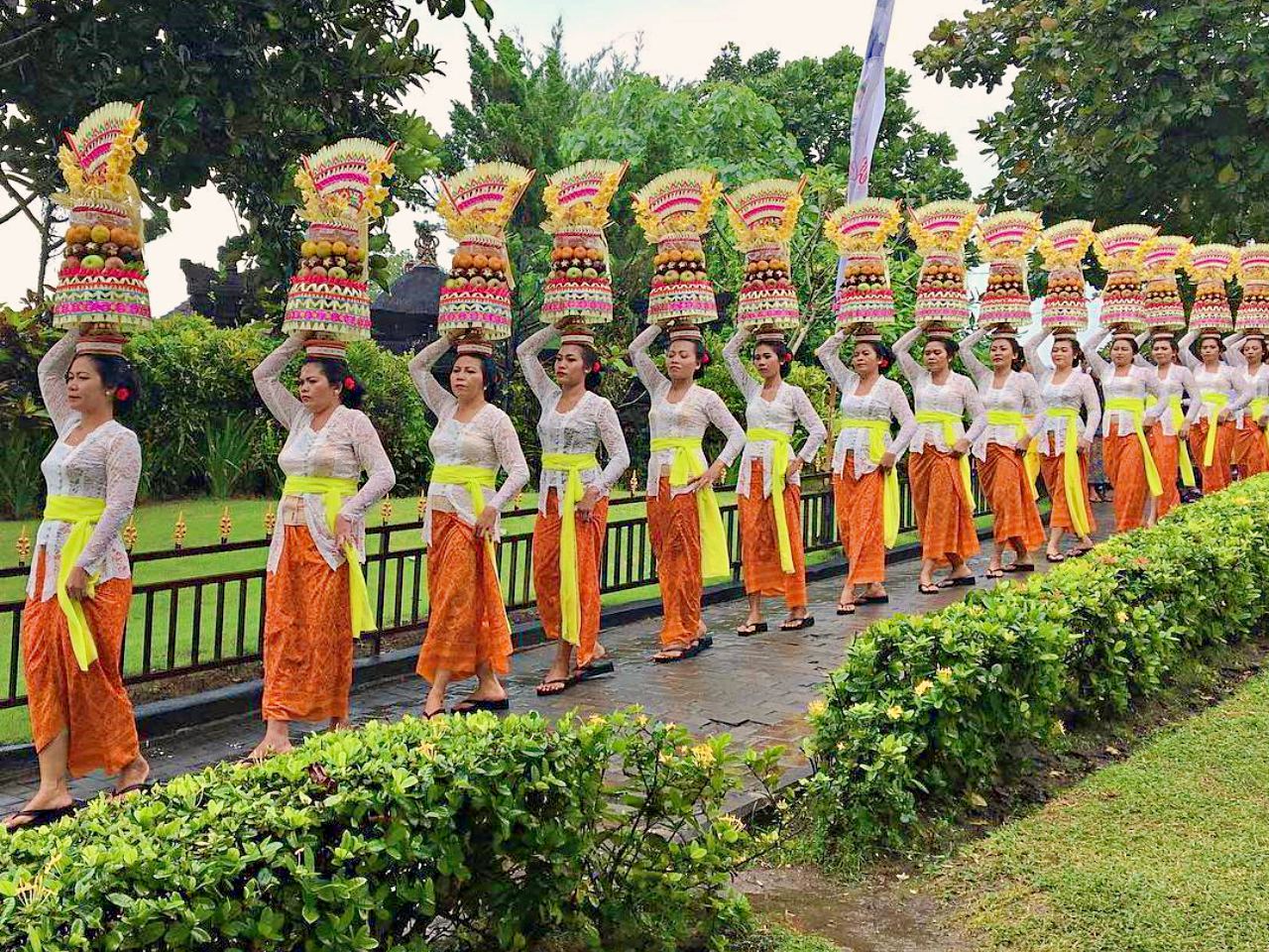 Gebogan Parade