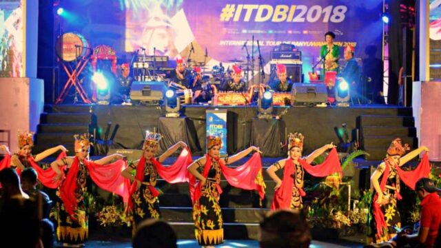 dance performance tour de banyuwangi ijen