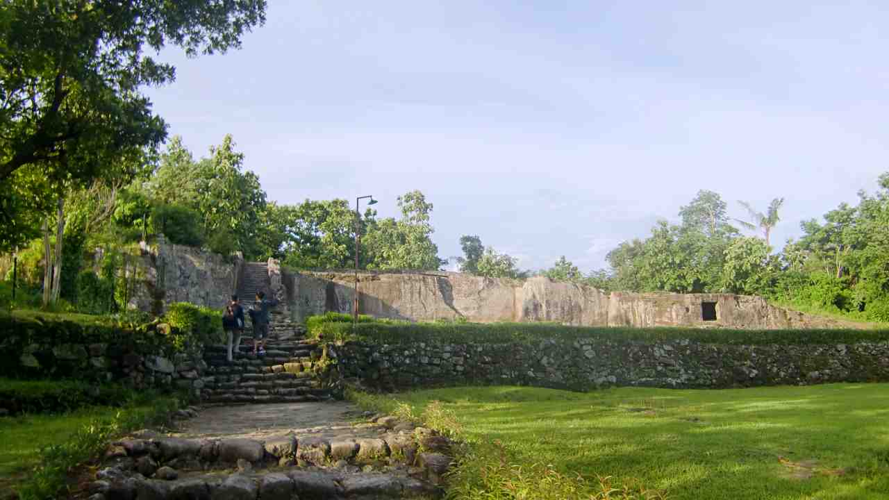 ratu boko caves 