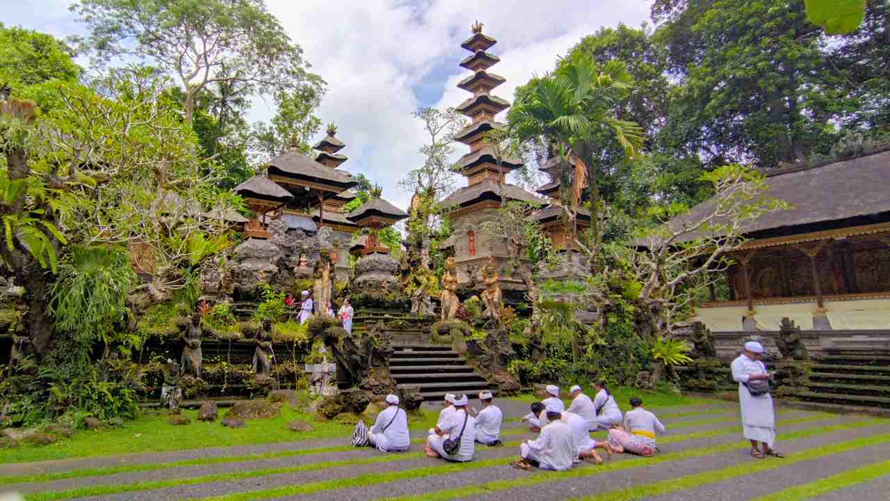 gunung lebah temple ubud 