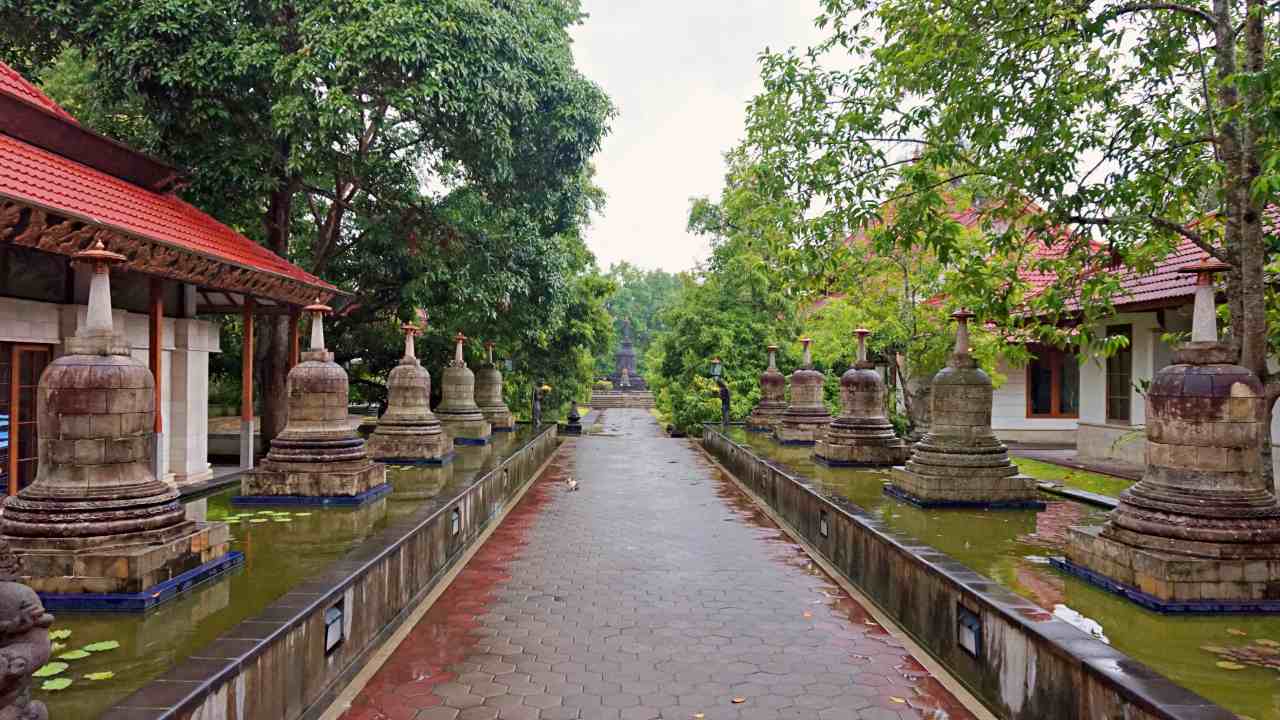 buddhist monastery area 