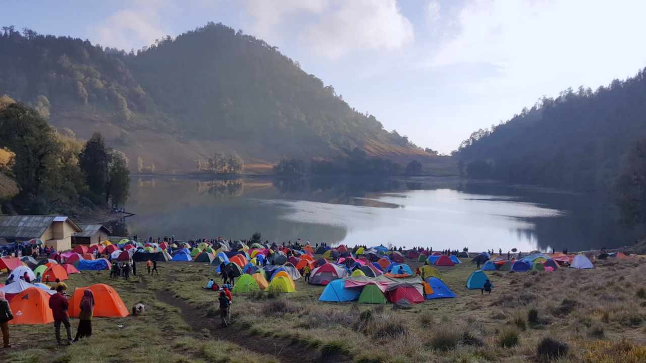 ranu kumbolo lake 