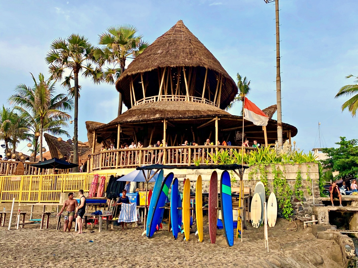 beach bar 