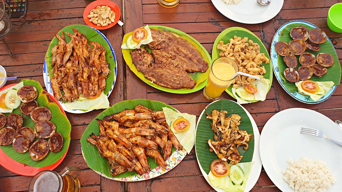 seafood feast in jimbaran