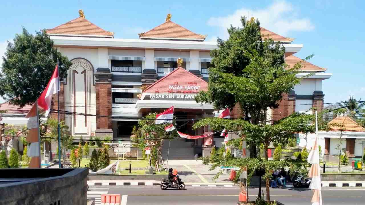 sukawati art market new buildings