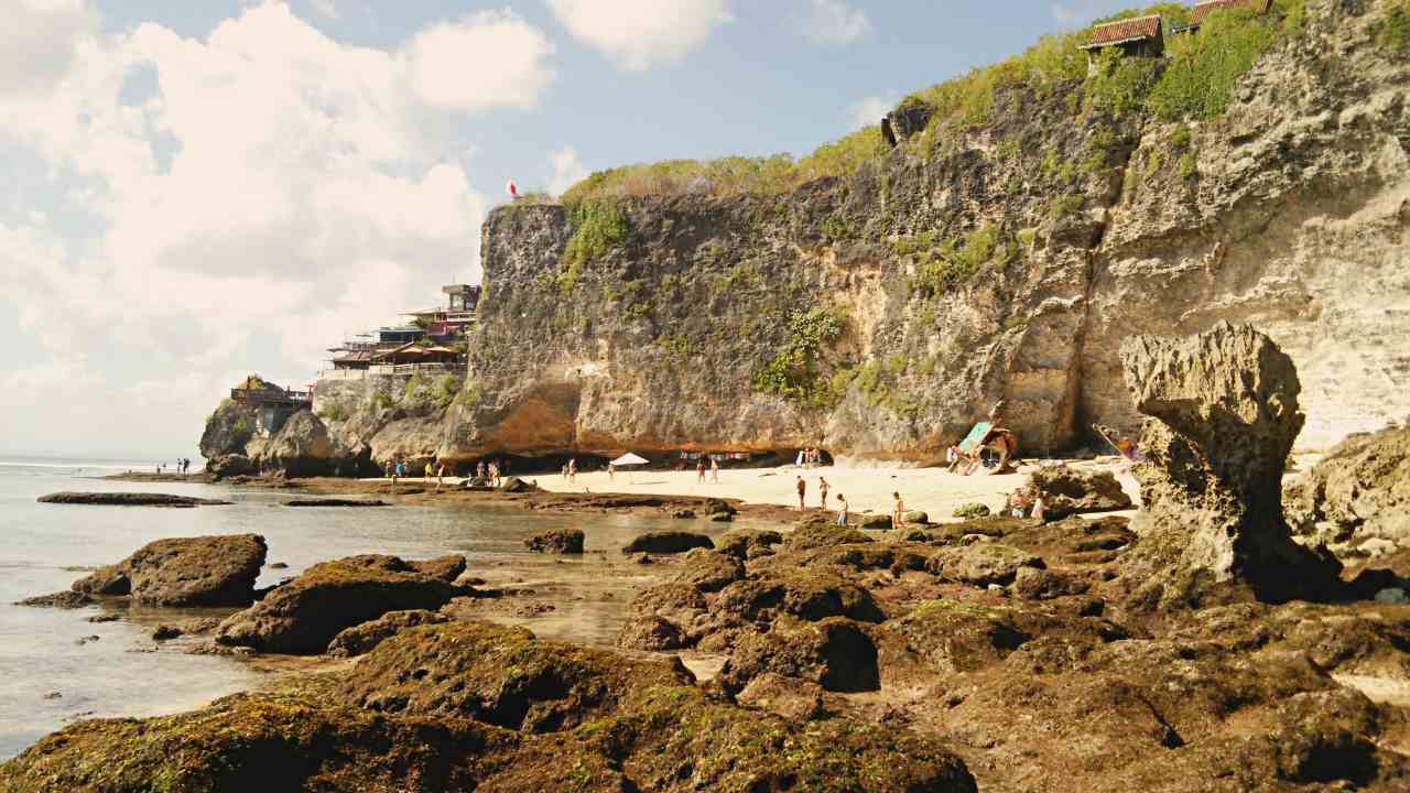 high cliff beach 