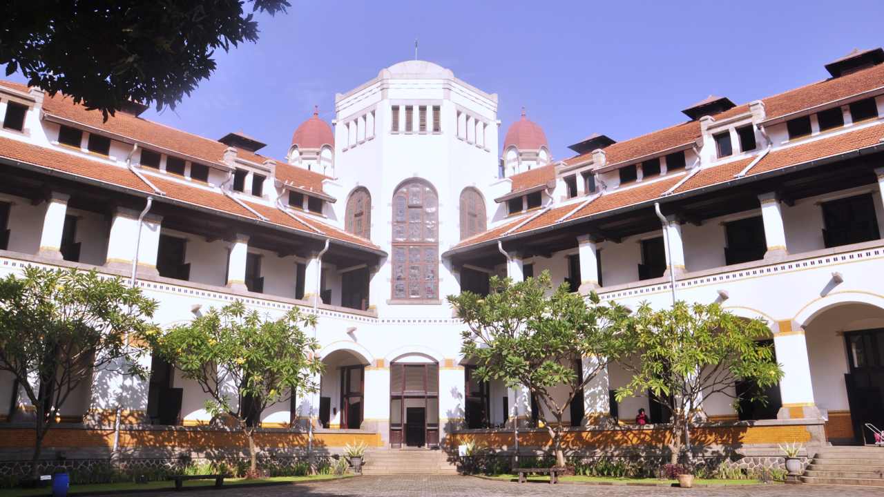 lawang sewu dutch building architecture