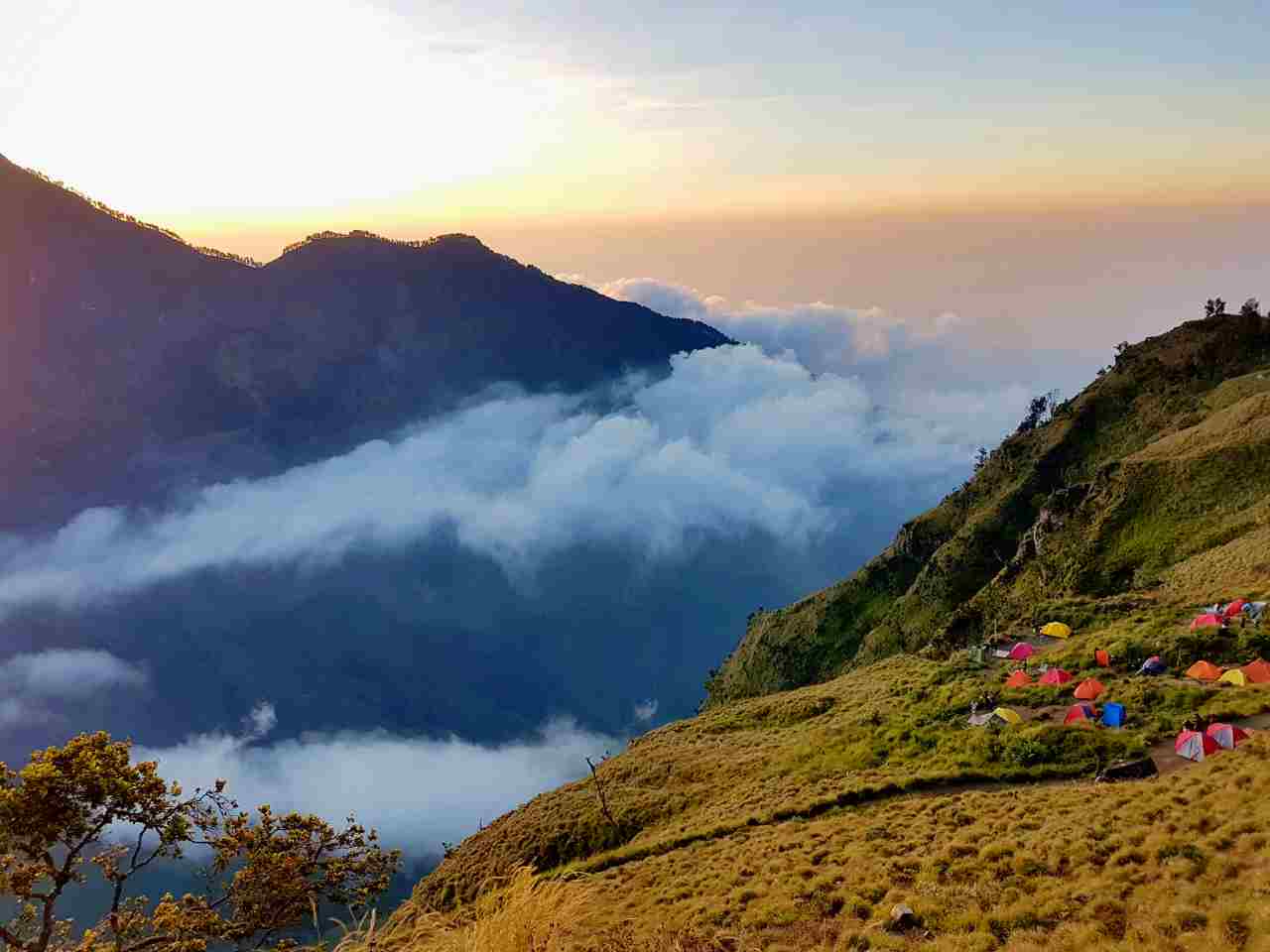 sunrise mount rinjani 