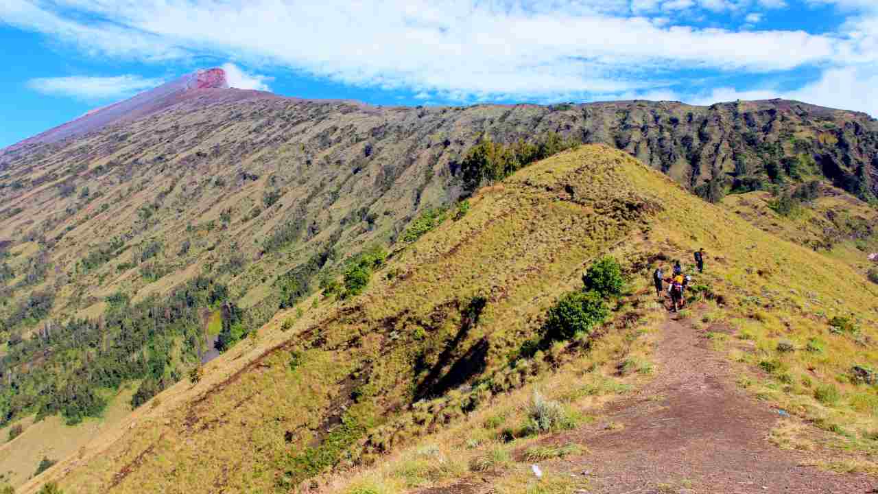 rinjani hiking trail 