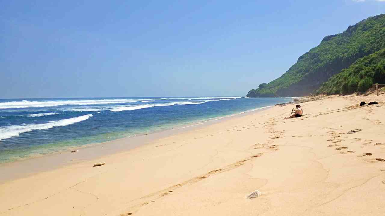 Nyang Nyang Beach, Activities & Transportation Guide - IdeTrips