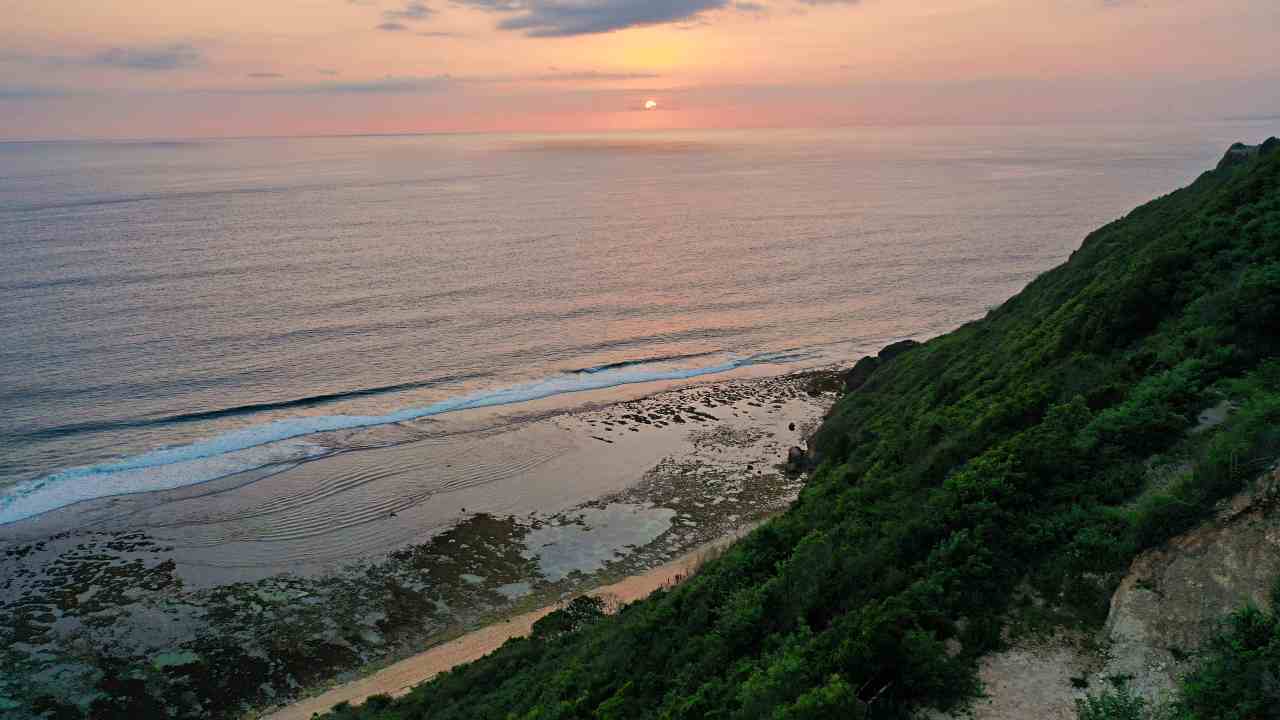 sunset view from nyang nyang beach cliff 