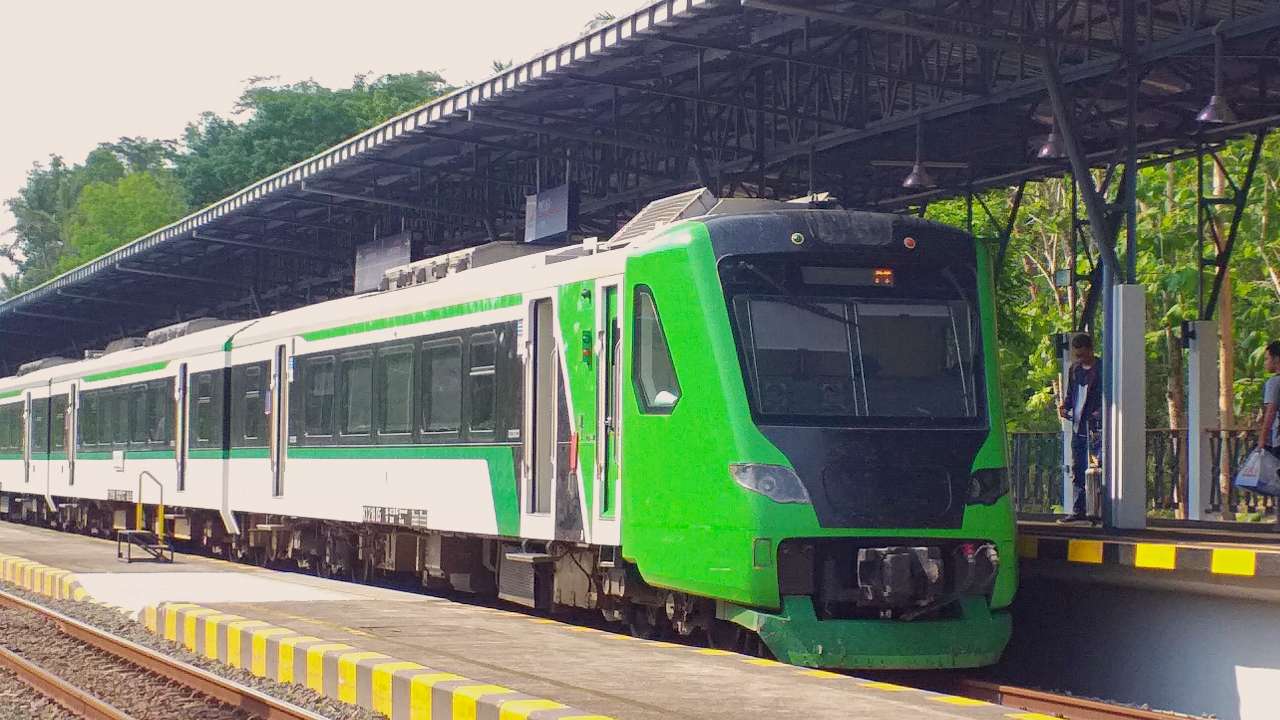 airport train 