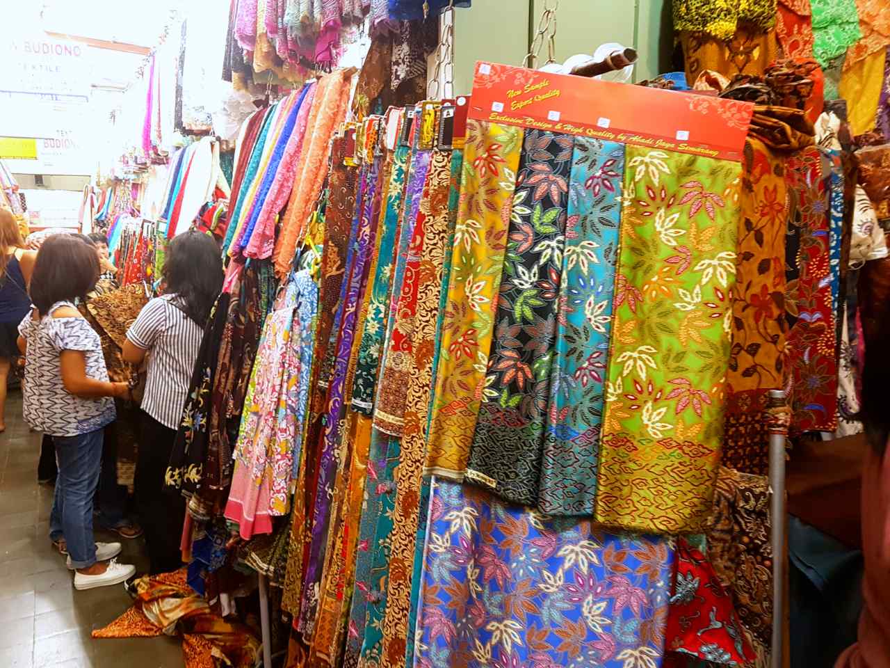 batik fabrics beringharjo market 