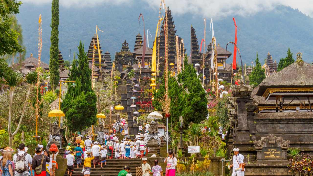 besakih temple festivities 