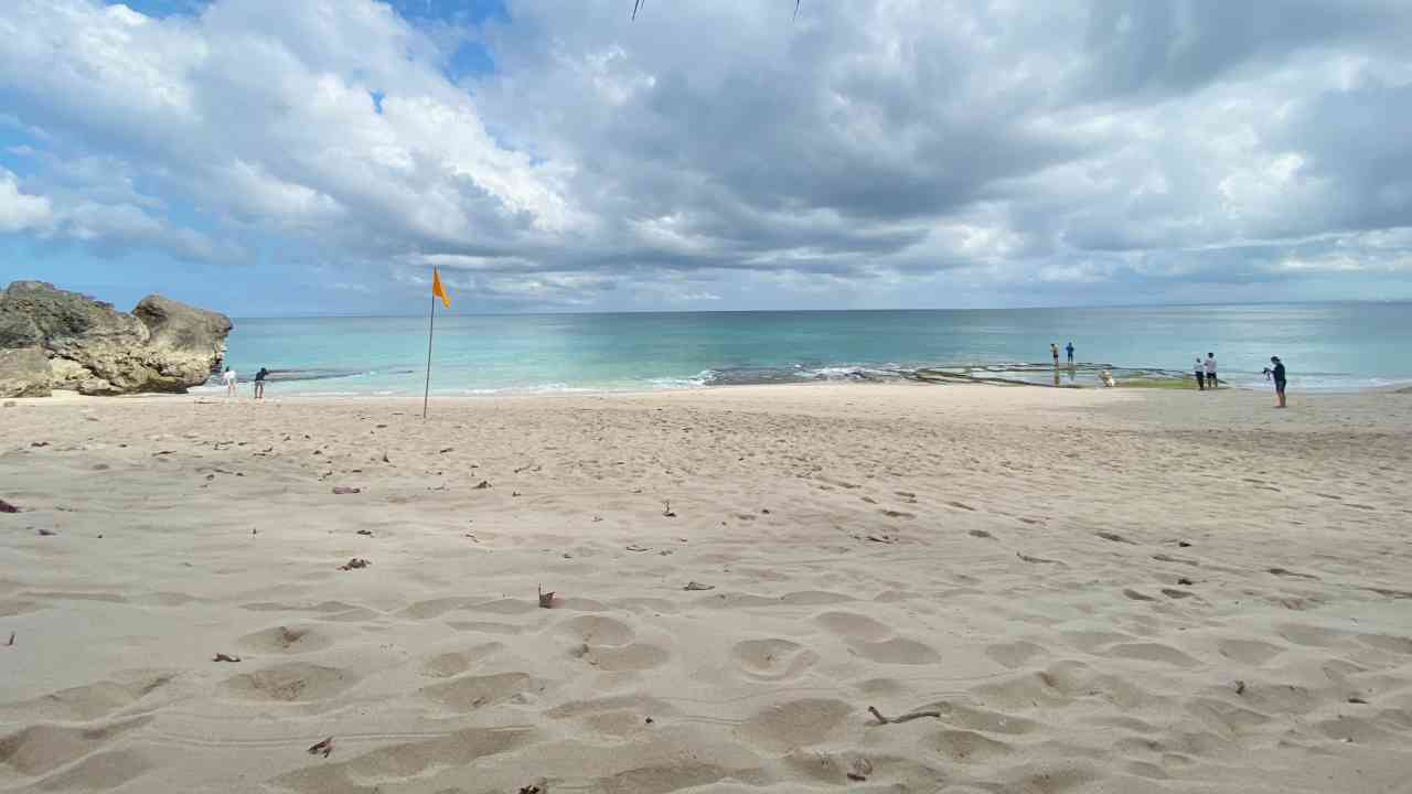 kubu beach jimbaran 