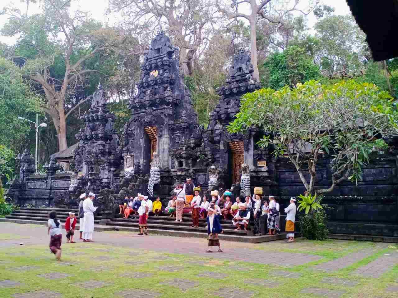 temple gate