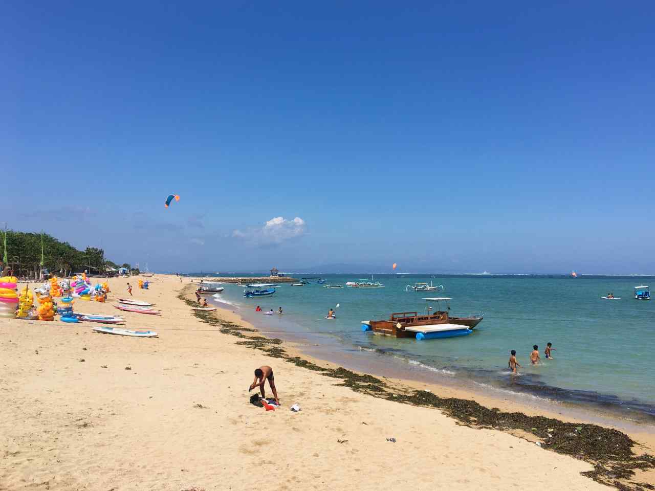 canoe rental in the beach 