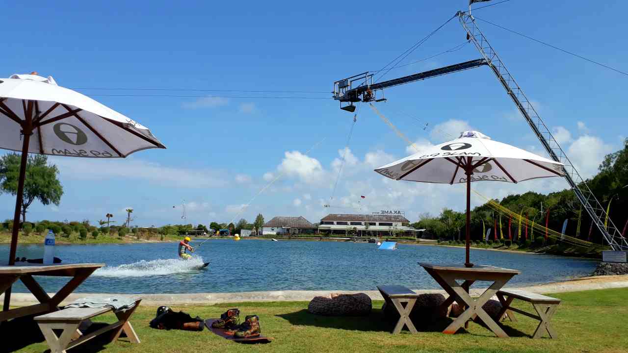 wake boarding