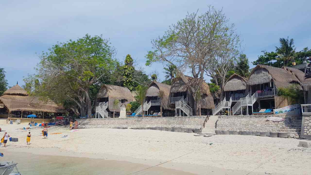 mushroom bay beach, beachfront resort