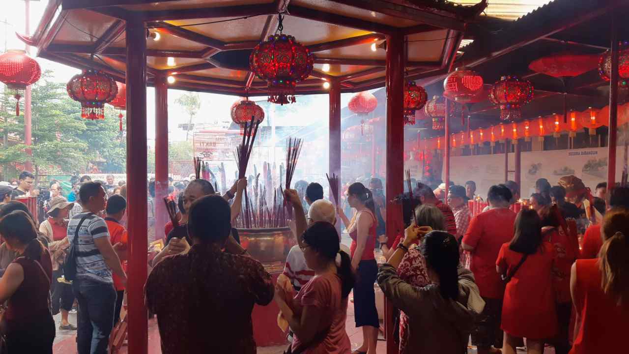 the oldest buddhist temple near Glodok Chinatown market