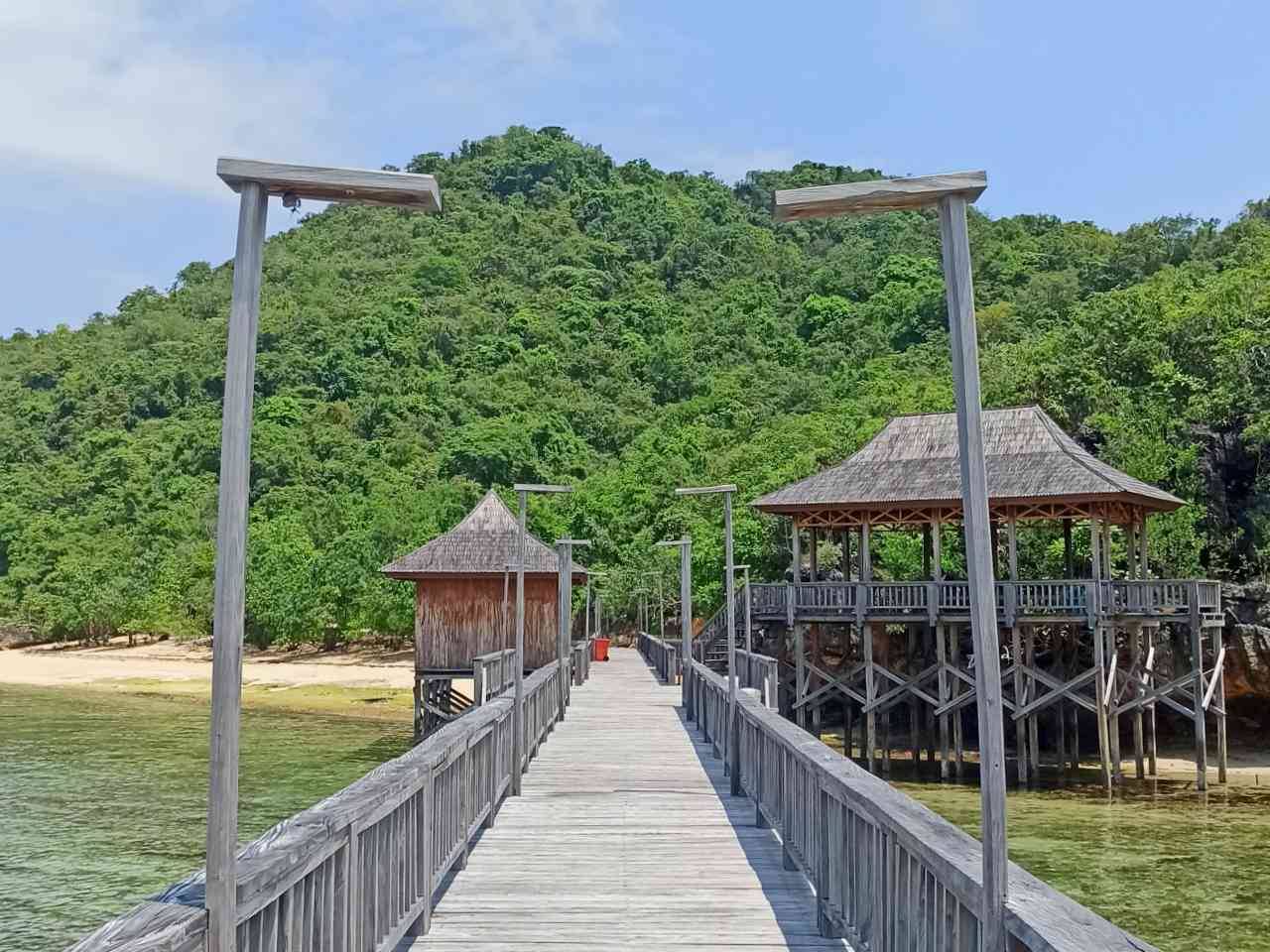 rangko cave jetty pier 